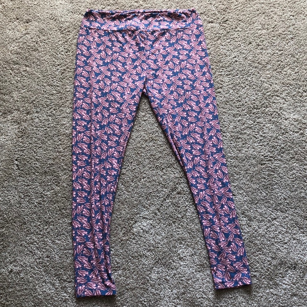 Lularoe leggings with ballerina shoes